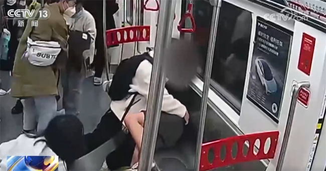 跳冰窟救人小伙獲評全國見義勇為模范 英勇事跡感動人心