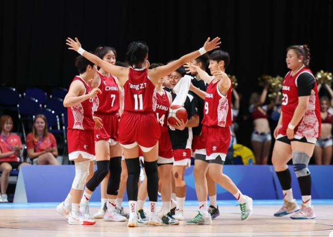 晉級四強(qiáng),！中國大運(yùn)女籃險勝日本