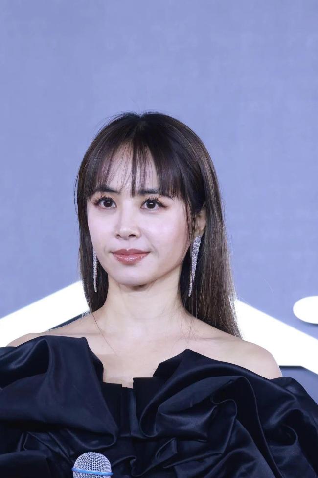 蔡依林称自己单身 否认与彭于晏复合传闻