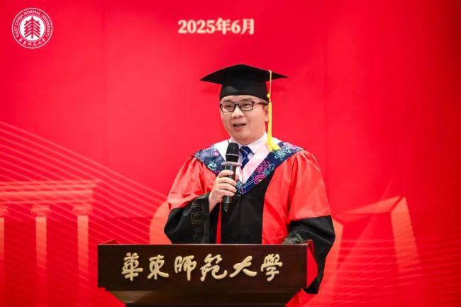 985大學(xué)教授沉迷短?。夯杼旌诘刈?從霸總到學(xué)術(shù)的跨界之旅