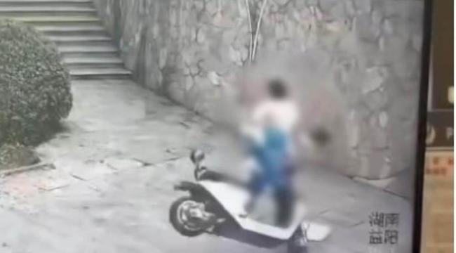 品牌方回应高中生骑改装电摩撞墙身亡 私自改装超速引发悲剧