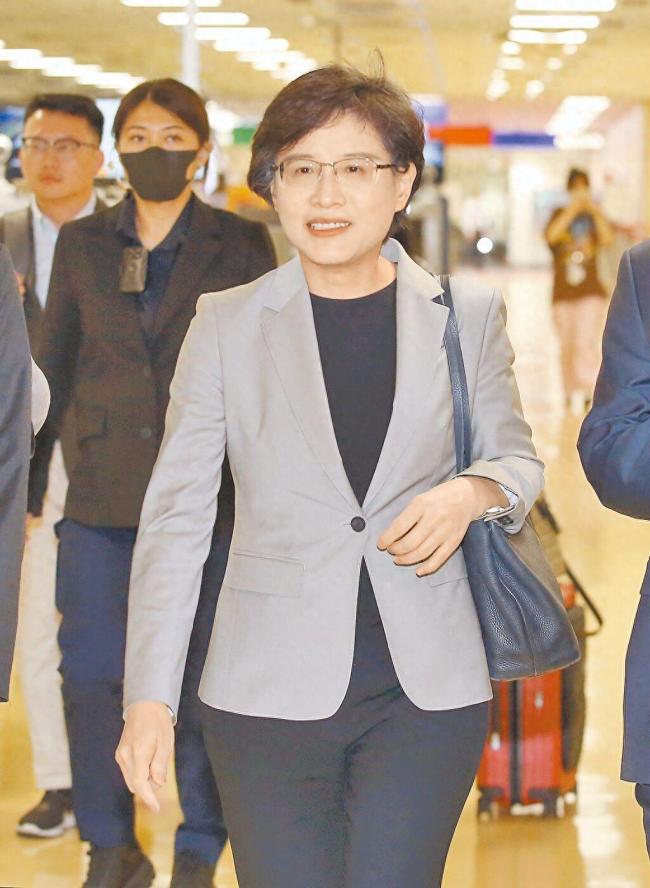 曝特朗普向台当局摊派3000亿美元投资