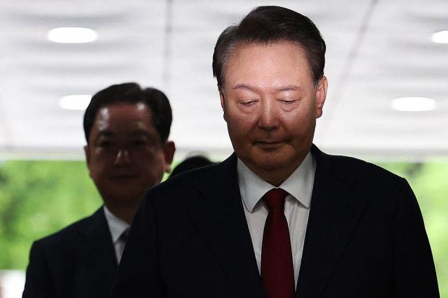 韩法院首度认定尹锡悦发动戒严致精神损失