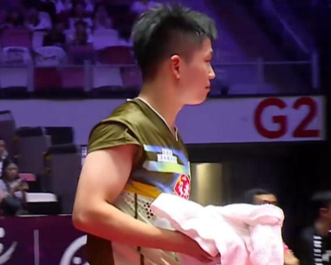 林诗栋乒超上演大逆转 五局苦战险胜