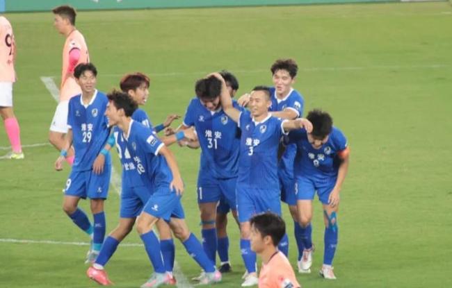 苏超有自己的村支书 村书记绿茵场上的精彩一击
