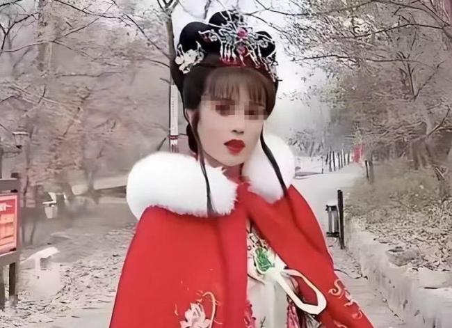罗大美妹妹讲述庭审细节 凶手抢劫200余万赌博挥霍