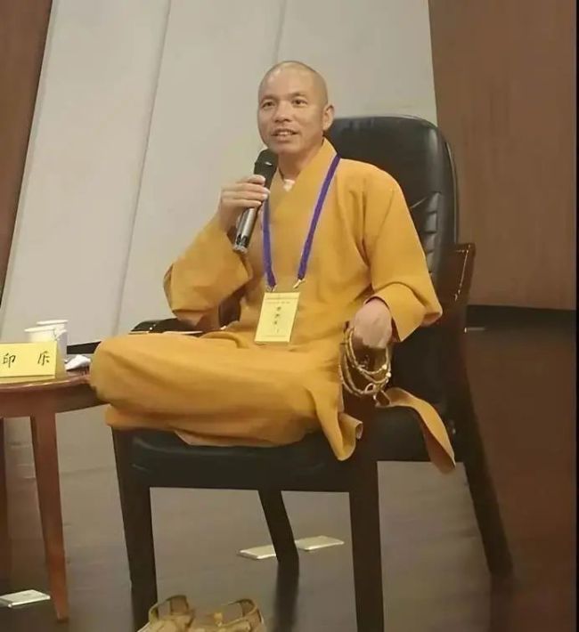 开挖机、不爱商业，少林寺来了位不一样的住持 农禅并重新气象