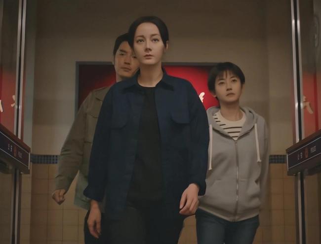 迪丽热巴转发东说念主民日报防拐学问 《利剑玫瑰》首播创记载