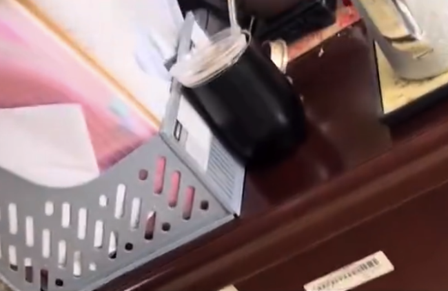 遭卫健委工作人员怒吼女子发声：对方已道歉
