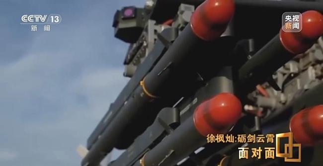 她能开飞机吗？95后女飞行员用实力回应质疑