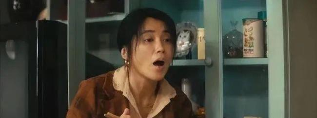 短剧演员因《利剑玫瑰》被夸电影脸 演技派的“剧抛脸”魅力