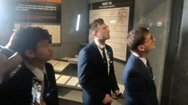 馬庫斯前往731部隊(duì)罪證陳列館 了解侵華歷史重要一站