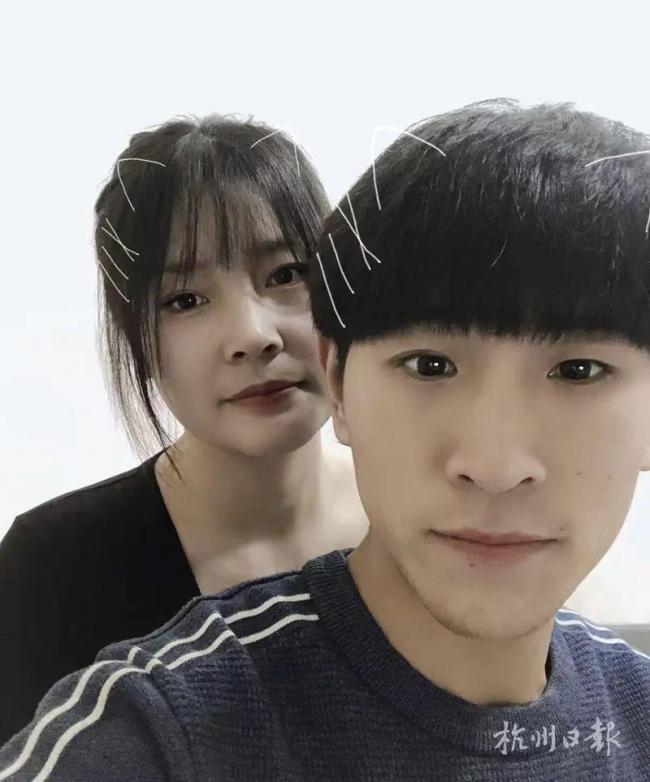 女孩确诊白血病男友坚持和她领证：：她只有我了！
