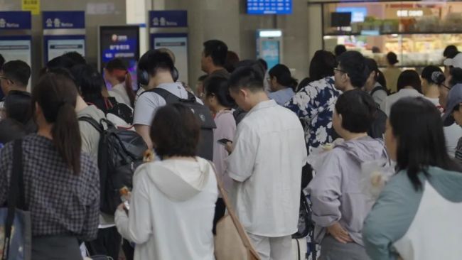 天津大爆炸幸存消防员十年后现状 从悲痛到重生