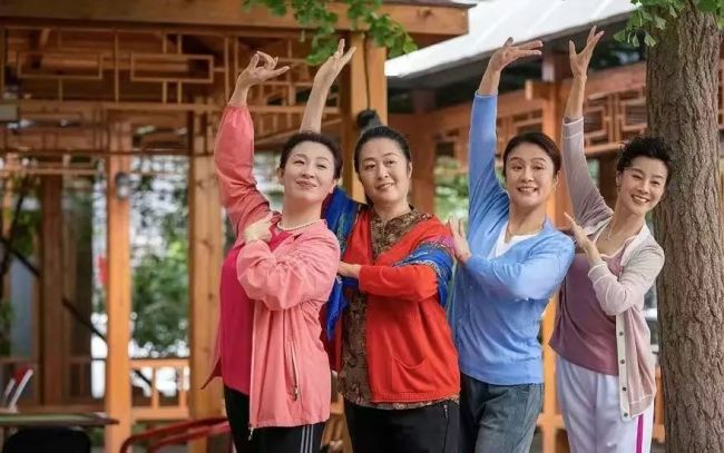 在小區(qū)樓下健身怎么比登天還難 地盤爭奪戰(zhàn)