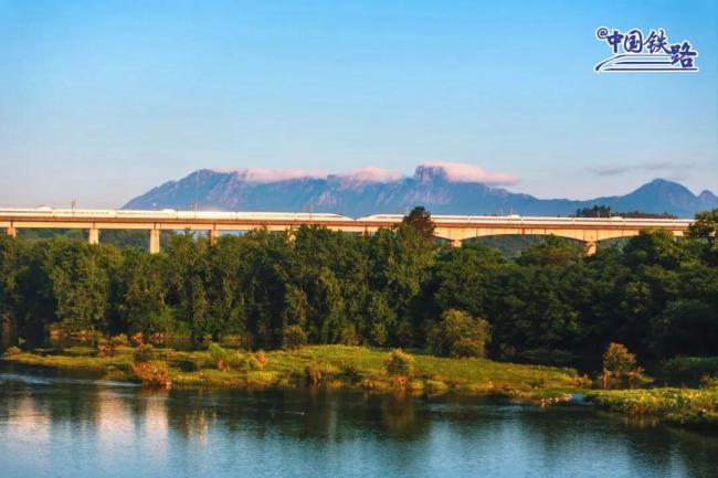 學生優(yōu)惠票使用不再限于寒暑假 購票更靈活優(yōu)惠