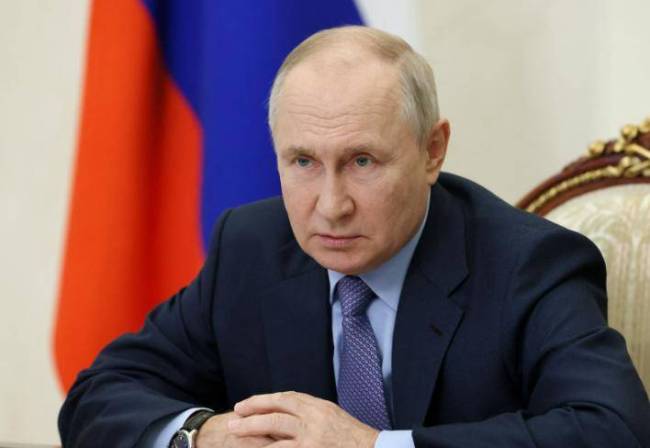 阿拉斯加重兵集结,幸亏俄留了一手 普京智慧化解危机