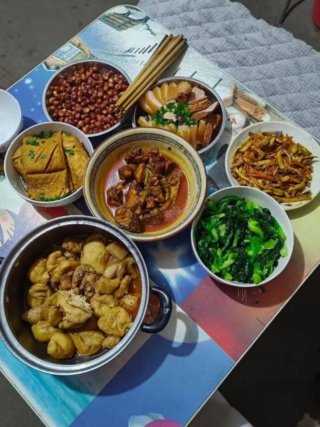 这五种隔夜菜含剧毒！你家还在吃吗？
