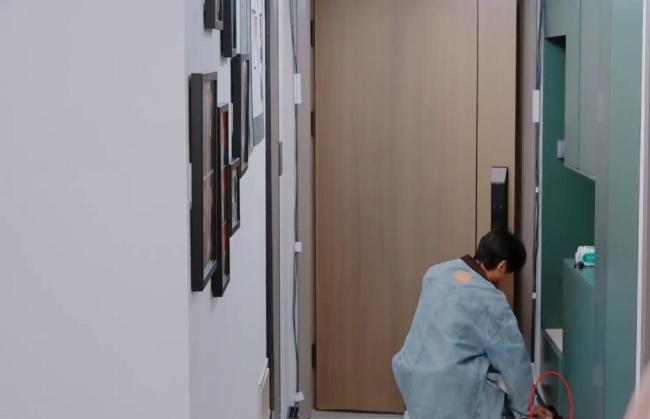 张维伊对<strong>董璇</strong>说咱们有酒窝就够了 分居婚姻的温馨细节