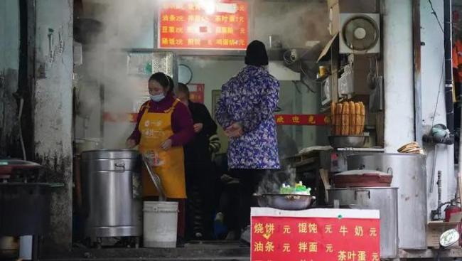 2025年餐飲有多難 存量競爭加劇