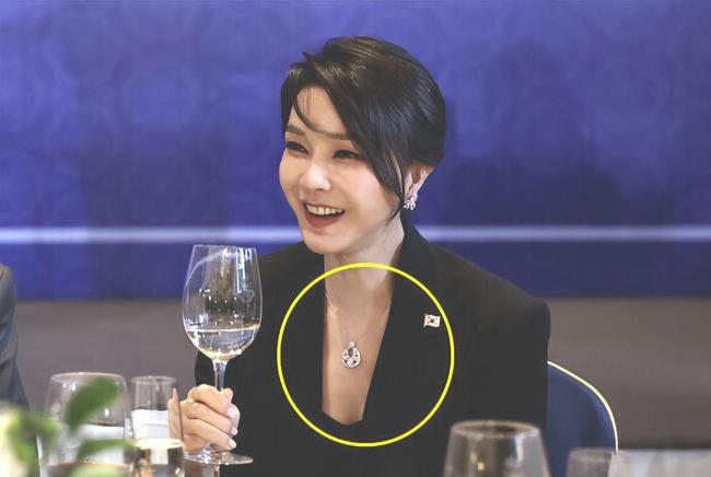 金建希问律师：我死才能救尹锡悦吗？审讯沉默后的心声