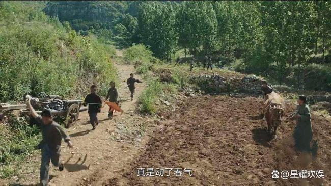 生万物是100年前的酸甜苦辣 年代剧的离谱与争议