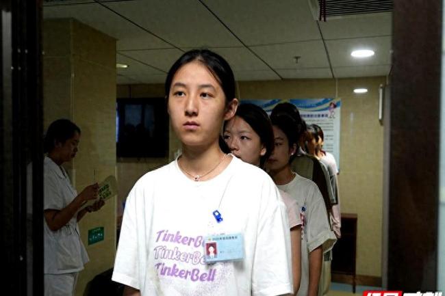 女兵征兵体检工作有序展开