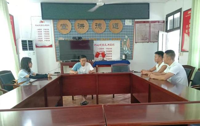 贵州22岁女村支书车祸去世 年轻生命陨落引发关注