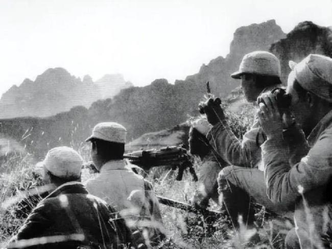 五壮士幸存者后人再登狼牙山：父亲没想到他会当英雄，他没想到能活下来