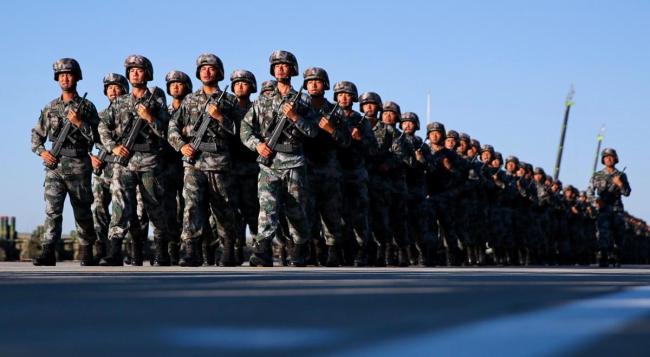 这是你没见过的阅兵训练画面 揭秘幕后艰辛