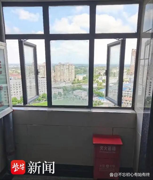 女童楼道坠亡家属起诉物业 安全隐患引争议