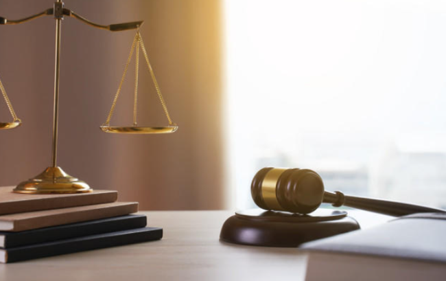 养20年儿子非亲生,生父竟是妻子表姐夫!男子砍伤对方获刑4年,刑释后被索赔12万元 二审维持原判