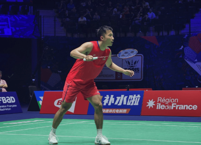 中途断电葬送好局！陆光祖1-2不敌加拿大00后，止步世锦赛32强 状态起伏成关键
