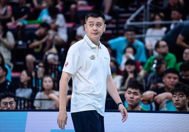 CBA转会市场疯狂进行时 明星球员大挪移