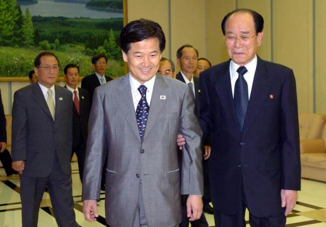泰国总理为何频繁更换 政坛风云再起