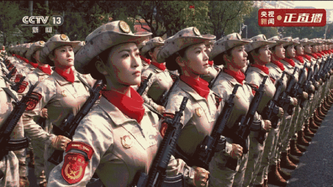 受阅女民兵着装 新时代巾帼风采