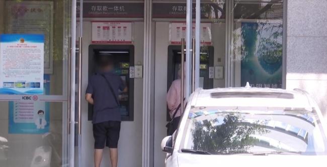 又一骗局暴雷，拜师不到半年亏损410余万，投资人血汗钱打水漂 股市大师的陷阱