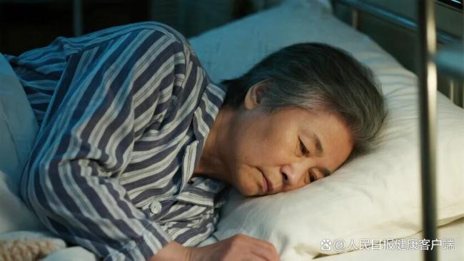 让人看起来巨显老的5个习惯 加速你的面部衰老