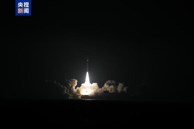 一箭11星 我國成功發射吉利星座05組衛星