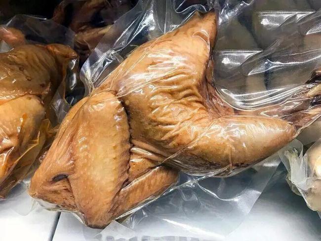 真空包装≠“安全袋” 警惕肉毒中毒！