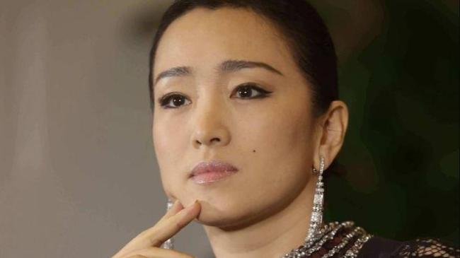 辛芷蕾透露收到北斗七行全员祝贺 女星间温情互动引关注