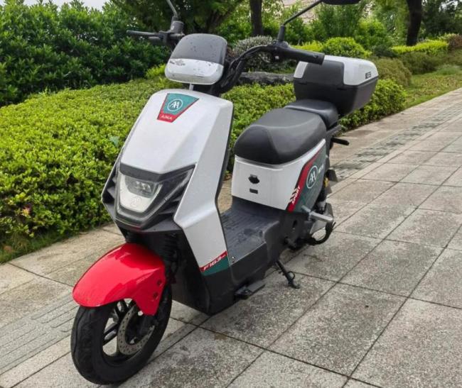 电动车新国标实施旧车反涨价 新车缺货旧车成稀缺