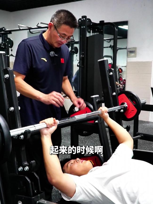 选到就是赚到 高校体重管控课火了 科学减重新风尚