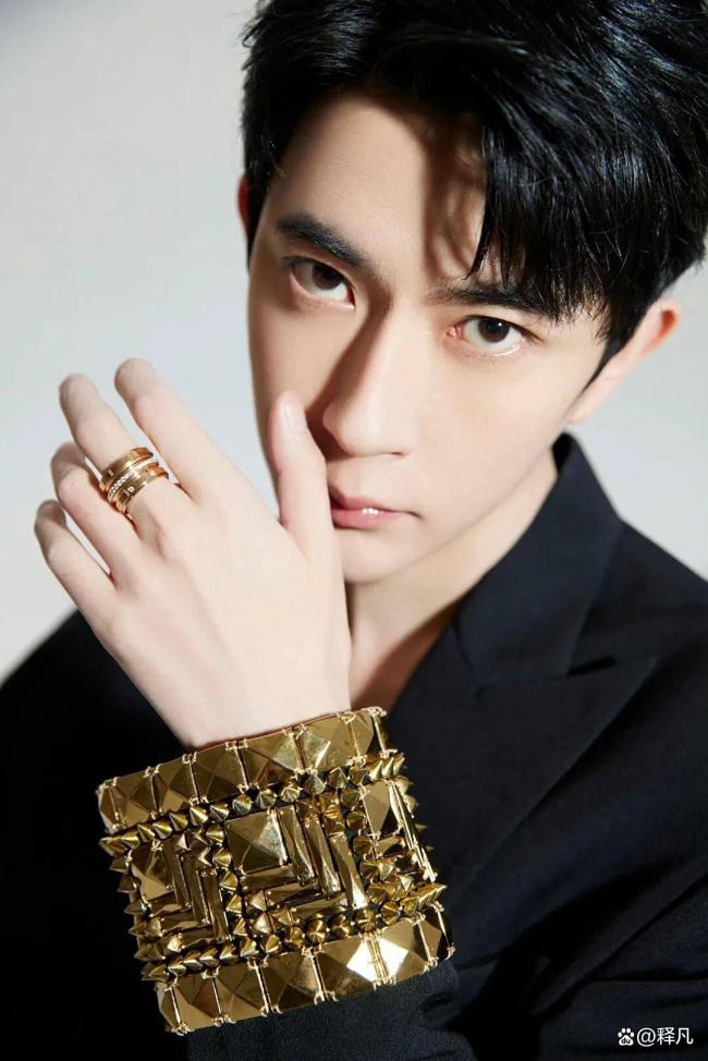 于朦胧曾把在路上粉丝护在身后 暖心举动获赞