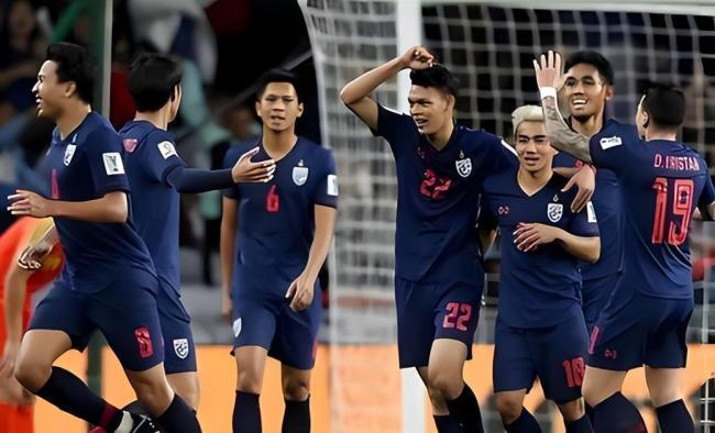 亚冠联赛积分榜更新：日韩四队保持不败 中超形势严峻