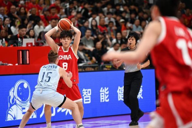 宫鲁鸣：通过集训筛选女篮人才 推动新老交替 备战未来大赛