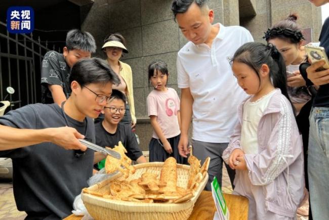 東風-5C燒餅 吸引范圍覆蓋全網(wǎng)：創(chuàng)意美食走紅網(wǎng)絡