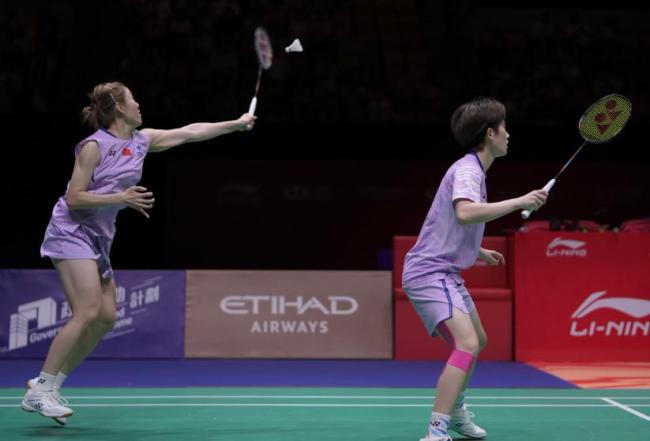 火力全开为队友复仇！2-0速胜世界第16，贾一凡/张殊贤晋级4强 国羽女双强势晋级