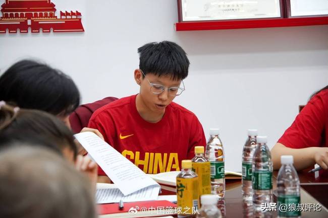 又不见张子宇身影？篮协官媒更新女篮追忆会议引热议 宫鲁鸣或另有安排 张子宇“隐身”引预计