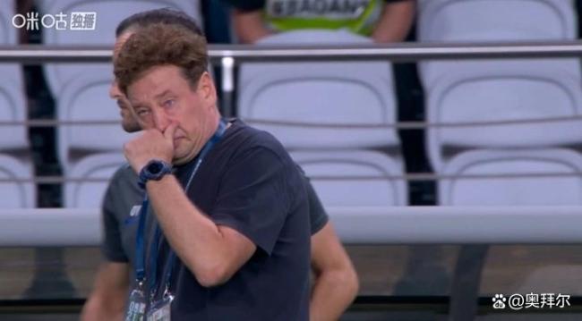 争冠生死3分钟!于汉超错失良机实盘配资排行榜,周定洋读秒绝平,申花透支运气 蓉城起死回生